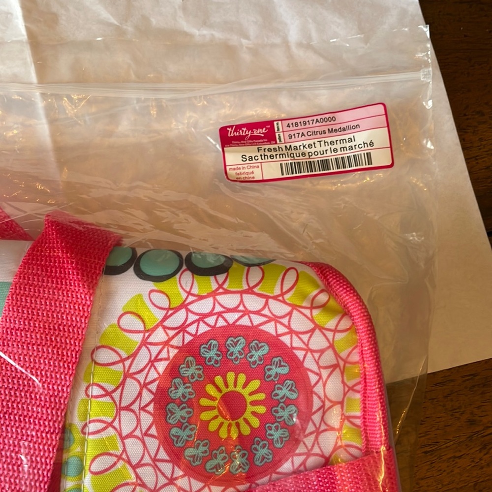 NWT Thirty-One Fresh Market Thermal in Citrus Medallion